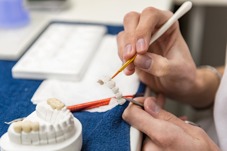 DIPLOMA OF DENTAL TECHNOLOGY